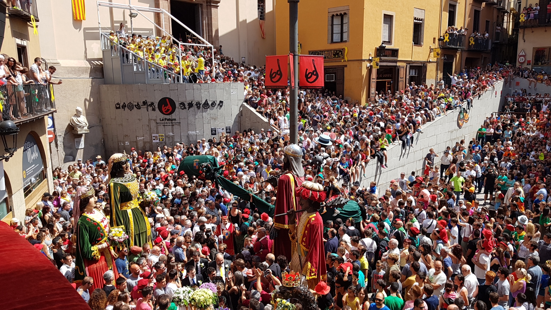 Berga ha designat per sorteig les places del balcó i salts de La Patum de 2022 entre més de mig miler de sol·licituds