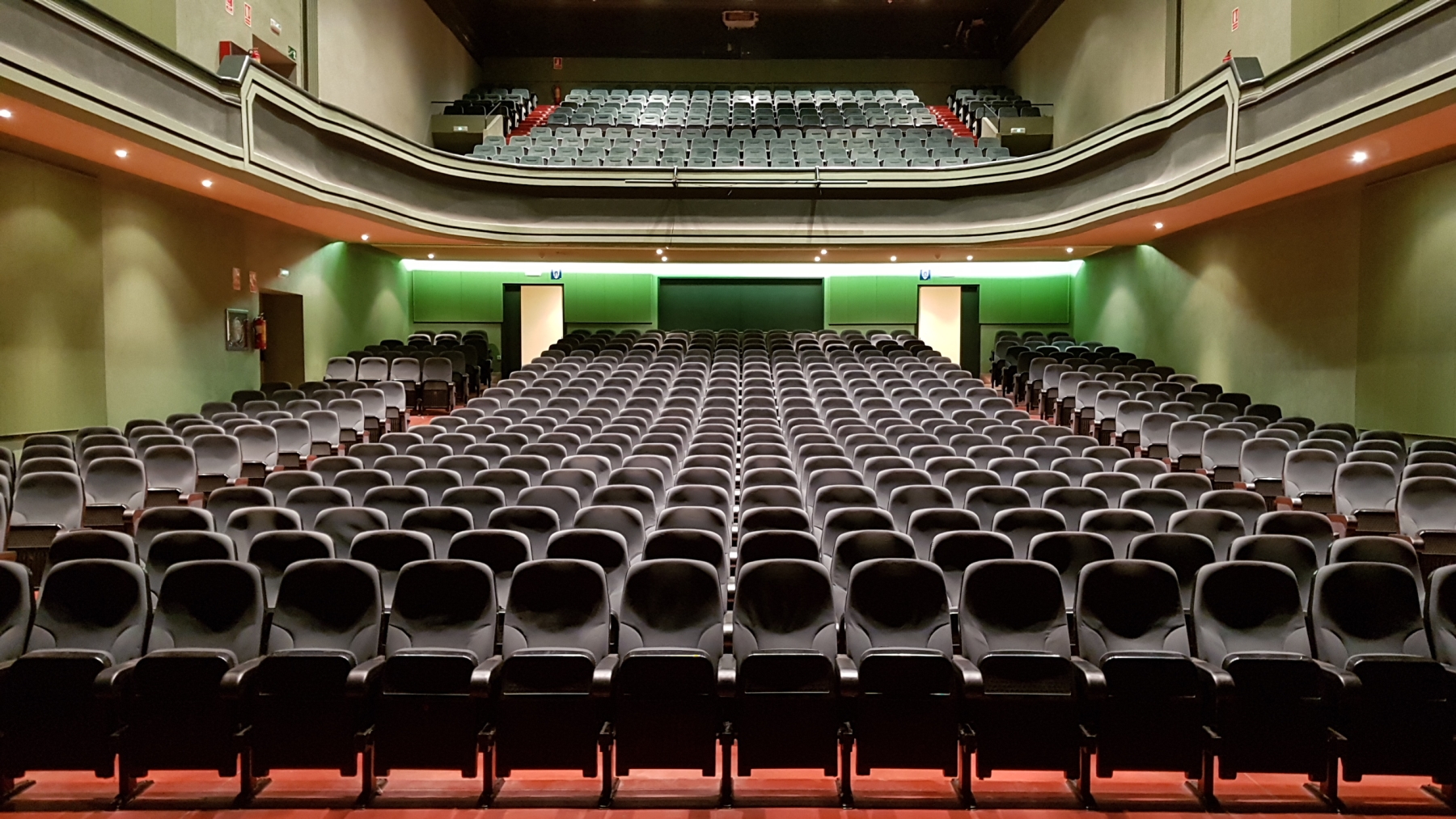 Berga programa gairebé una quinzena d'espectacles de teatre, música, dansa i humor per a la temporada cultural de tardor i hivern