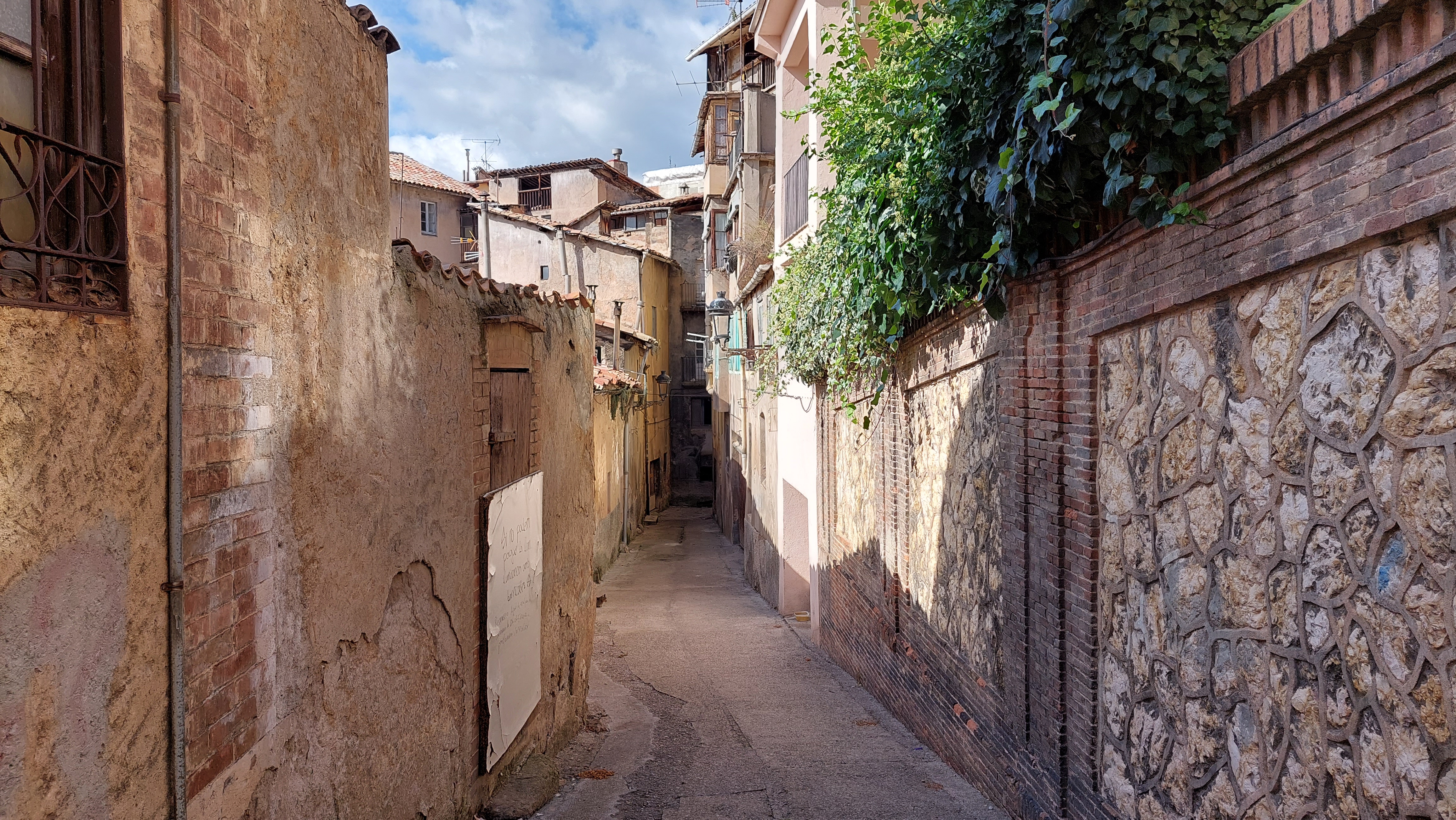 L'Ajuntament de Berga licita les obres d'enderroc d'edificis i reurbanització del carrer Harmonia 