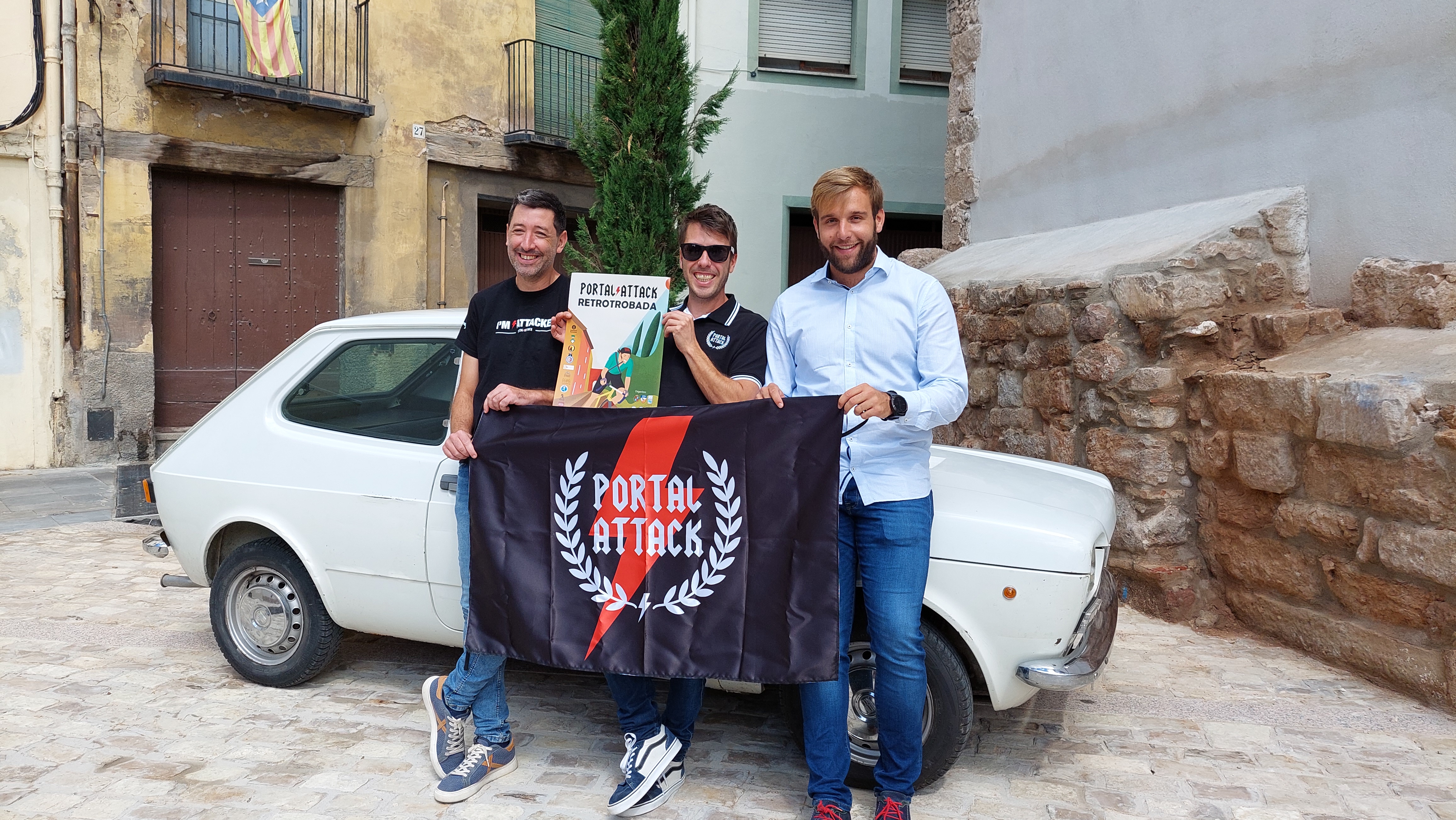 La Portal Attack incrementa la xifra de participants i els punts d'animació de la cursa nocturna amb bicicletes clàssiques 