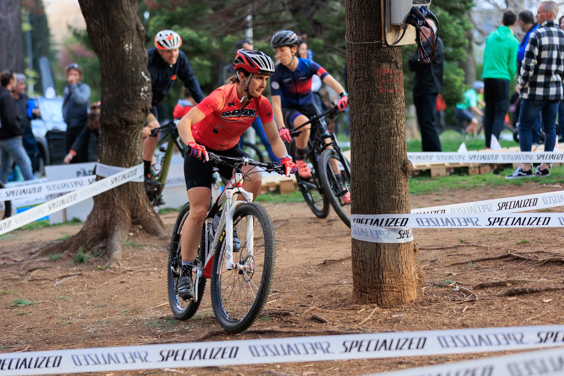 Portal Attack Short Track, al passeig de la Pau 