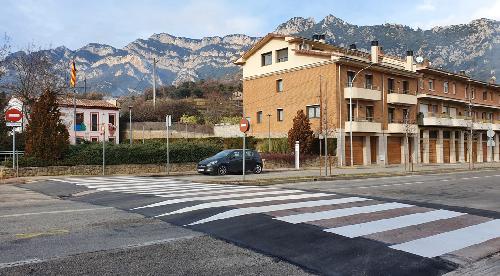 Berga adequa reductors de velocitat i passos de vianants elevats a diverses zones de la ciutat 