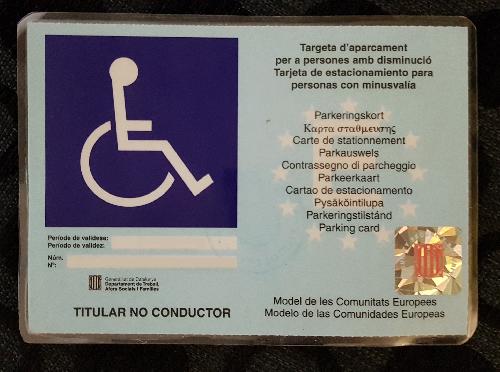 La Policia Local inicia una campanya per fomentar el bon ús de les targetes d'aparcament per a persones amb discapacitat